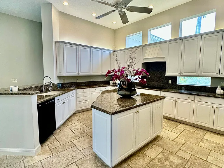 645 Atlantis Estates Way — Photo 18
