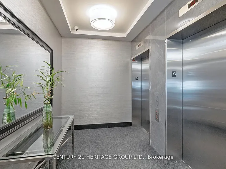 1 Avondale Ave #910 — Photo 3