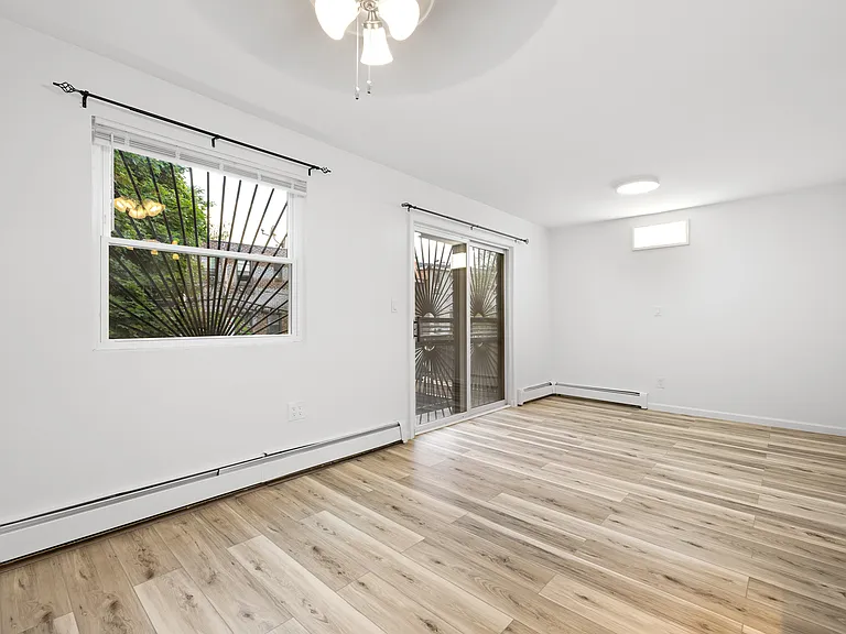 16 N Portland Ave #2 — Photo 7