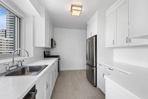 Rented by Rudin Management Company, Inc. | media 15