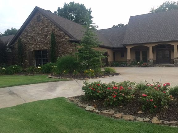 405 Hannah Drive
