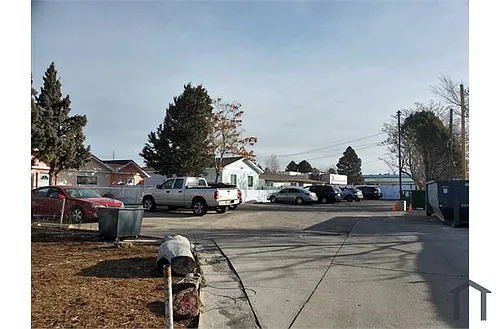 2070 Chambers Rd Photo 1