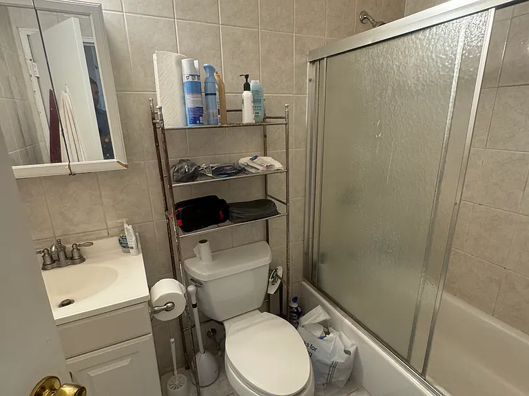 161 Lake Shore Rd #3 — Photo 8