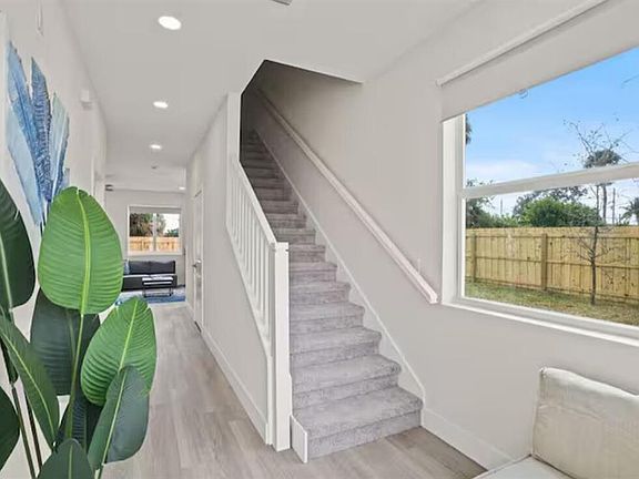 2nd image of 1547 W 26th Court