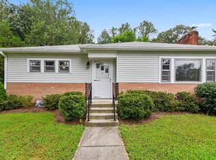 7032 Token Valley Rd, Manassas, VA 20112