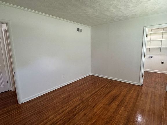 3144 Clarendon Rd 5_06052025