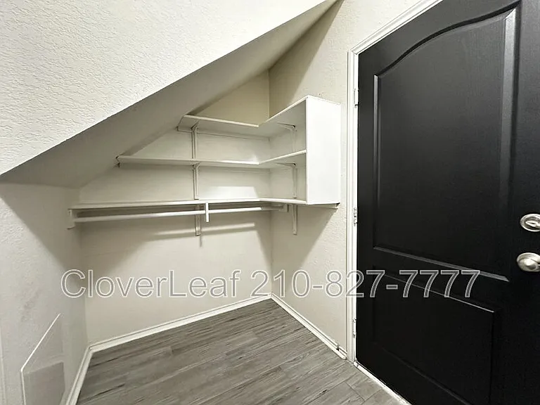 2606 Bluff Xing — Photo 41