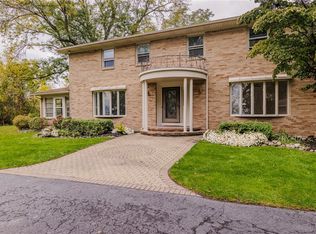 85 W Bloomfield Rd, Pittsford, NY 14534
