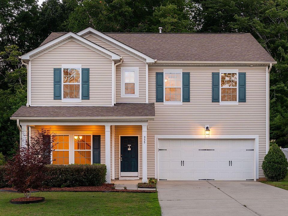 1st image of 935 Sweet Gum Way