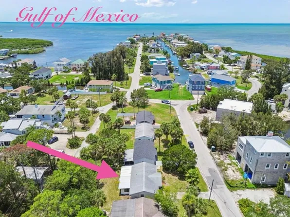6826 Driftwood Dr, Hudson, FL 34667