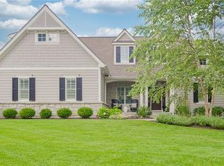 8816 Aberdeen Dr, Leawood, KS 66206
