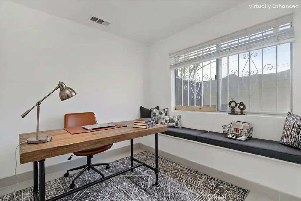 3 bed, 1239 sqft, $3,000 — Photo 3