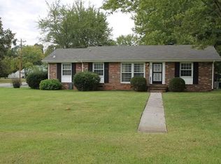 1310 Oak Dr, Manchester, TN 37355