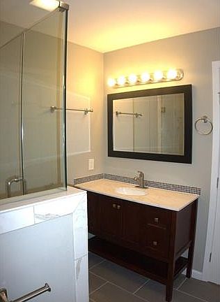 3rd image of 2706 Catalina Dr #B