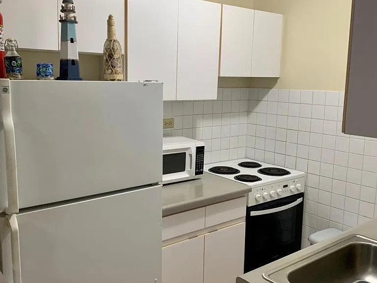 H Montones Beach Apartments #. — Photo 6