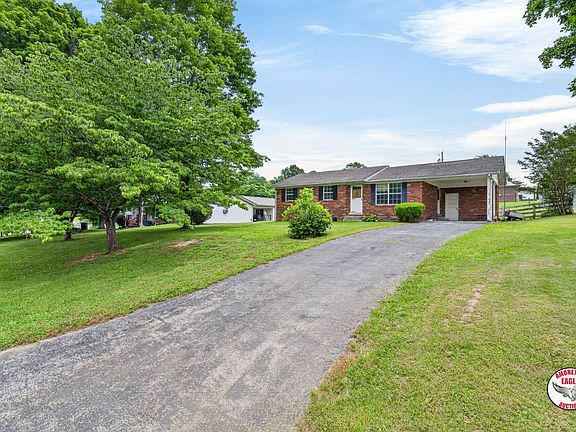2nd image of 919 Rainbow Dr