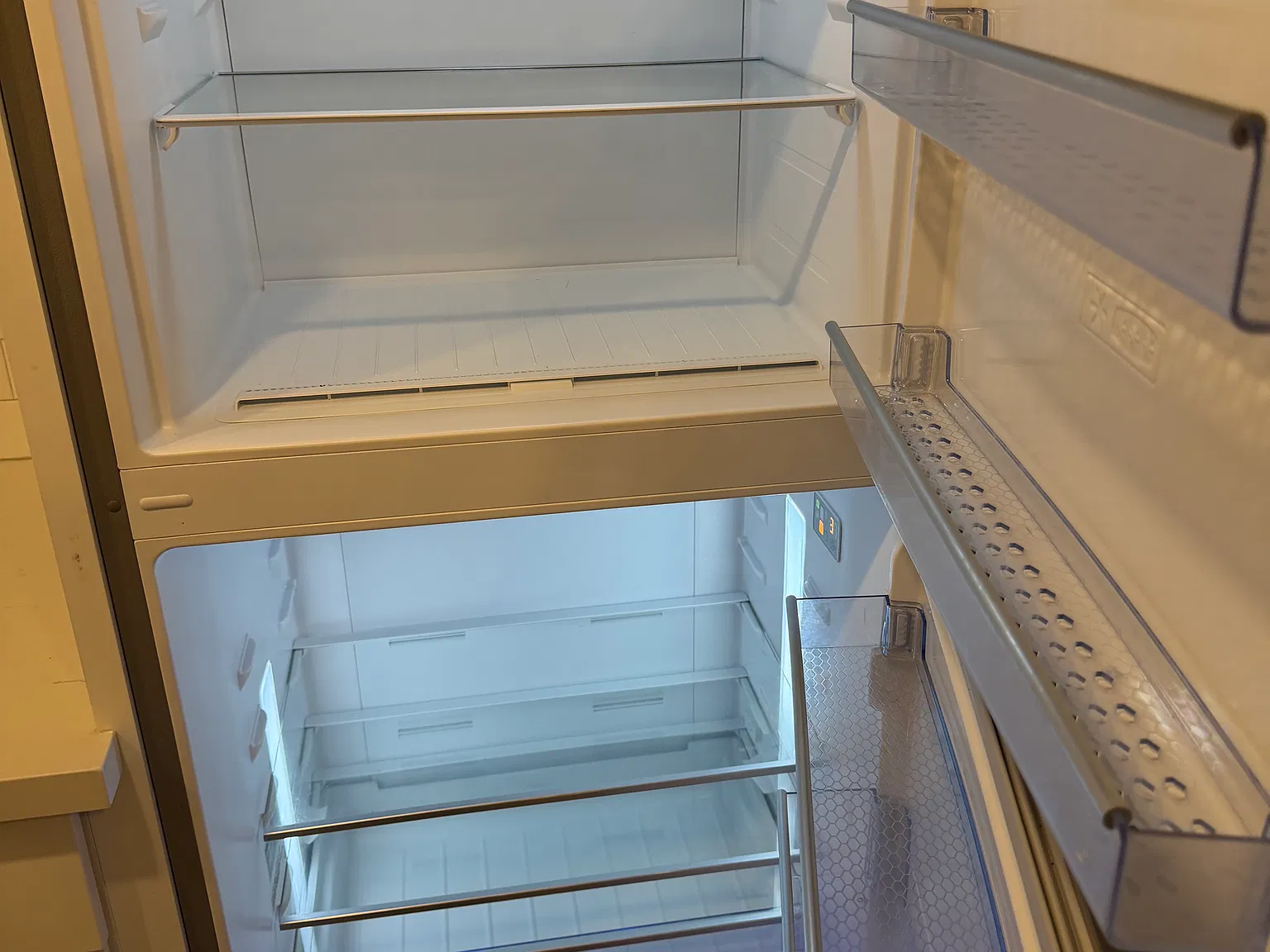 1 bed, 450 sqft, $2,000 — Photo 3