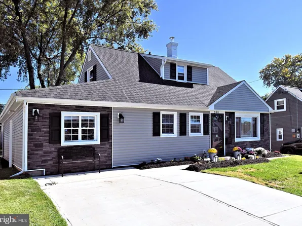 580 Carlisle Dr, Morrisville, PA 19067