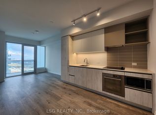 7890 Jane St #3810, Vaughan, ON L4K 0K9
