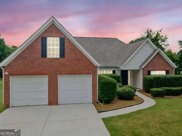 3690 Golfe Links Dr, Snellville, GA 30039