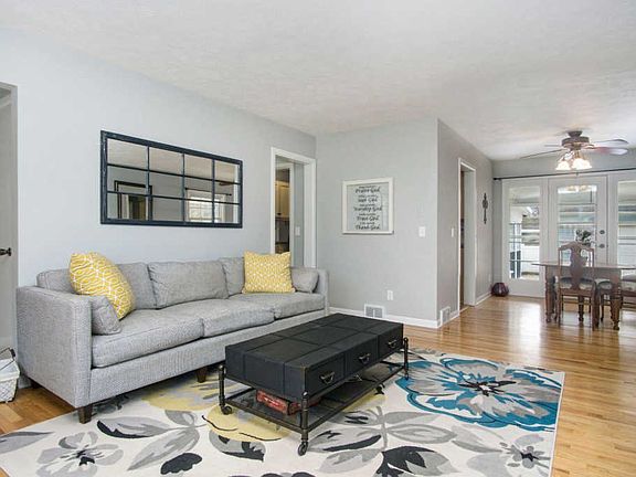 5th image of 1469 Lexington Ave