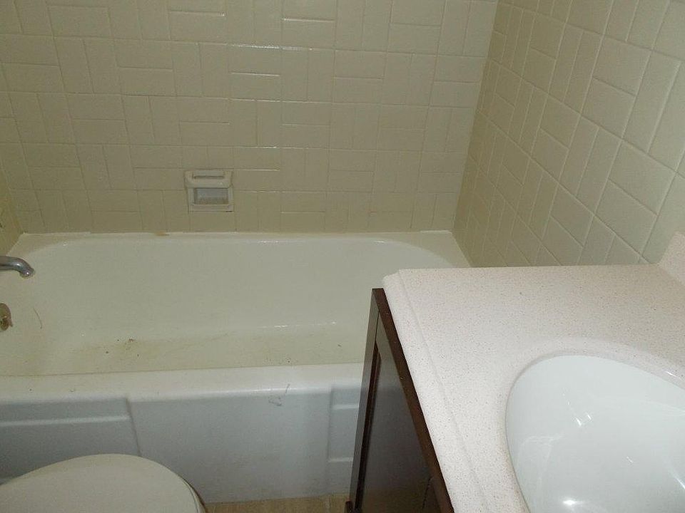 1st image of 4915 Dodge St APT 22