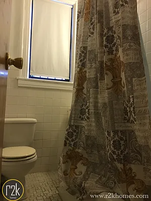 Rented by Realty 2000 Corp | media 8