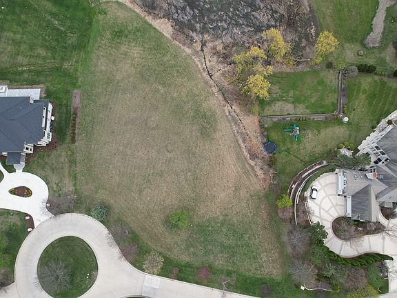 3rd image of 17 Terra Vita Ct