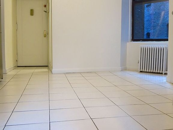 3rd image of 236 E 80th St APT 14