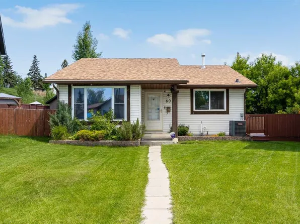60 W Ogmoor Cres SE, Calgary, AB T2C 2E9