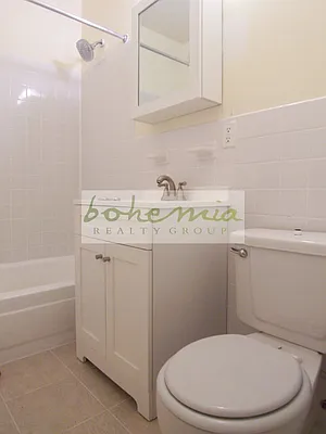 Rented by Bohemia Realty Group | media 33