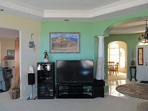 4th image of 4265 N Buena Vista Ave