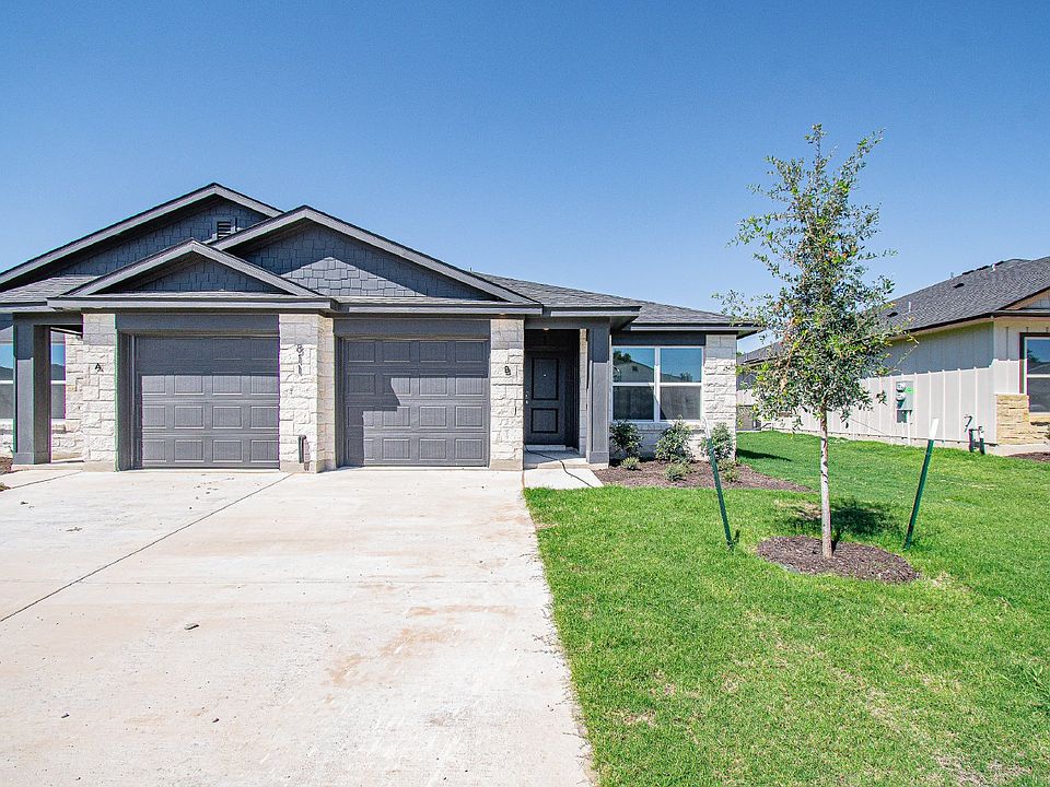 1st image of 811 Wax Myrtle Unit B
