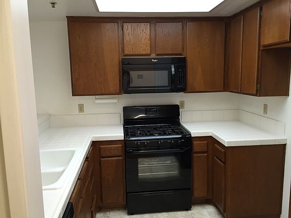 2nd image of 2559 Plaza Del Amo Unit 103