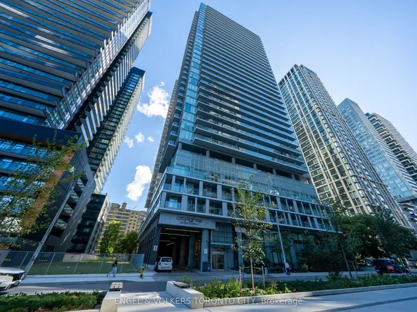 99 Broadway Ave #2710, Toronto, ON M4P 0E3