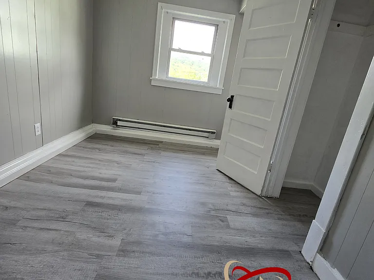 205 Monroe St #3 — Photo 5