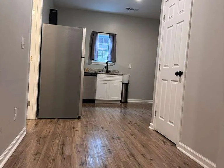 954 Joseph E Boone Blvd NW #C — Photo 5