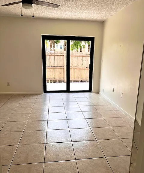 10323 Boca Bnd W #4 — Photo 15
