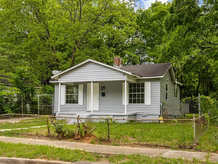 7213 Naples Ave — Photo 1