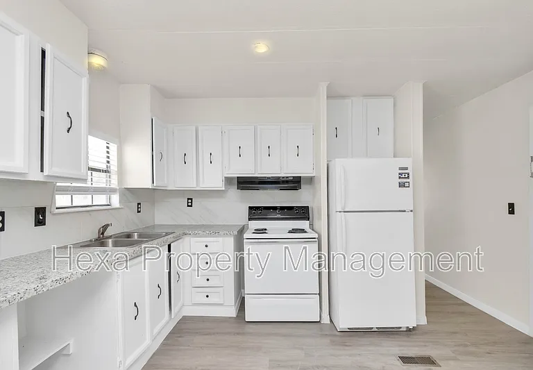 2511 FM 646 Rd N #4B — Photo 30