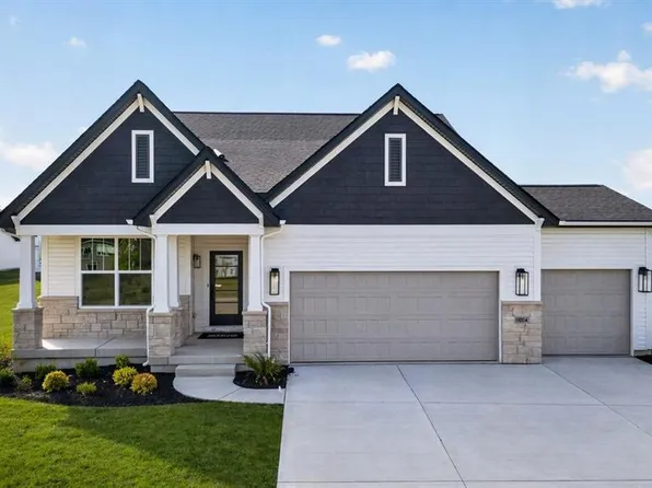1004 Santiago Trl, Cottleville, MO 63304