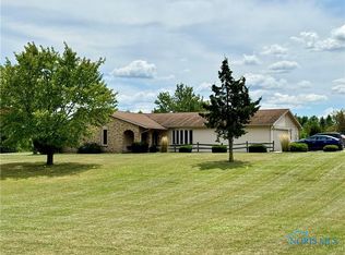 15043 Sponseller Rd, Defiance, OH 43512