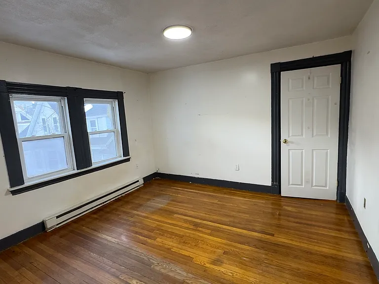 107 Bloomfield St #3 — Photo 4