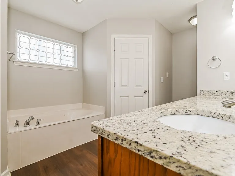 5678 Kuykendall Dr — Photo 12