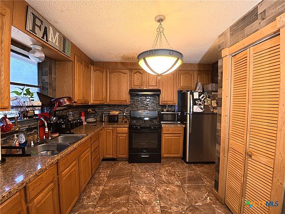 2nd image of 4808 Brook Crest Rd