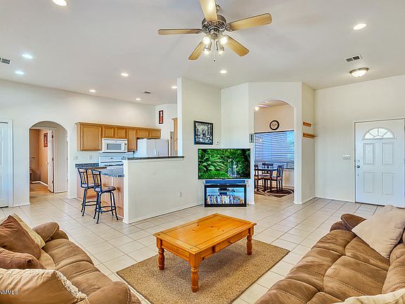 3rd image of 6424 Cayenne Dr