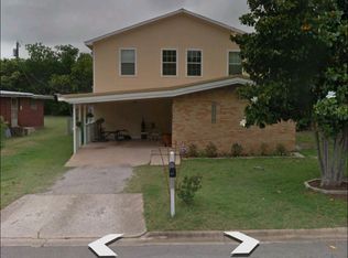 806 N Vandeveer St, Burnet, TX 78611