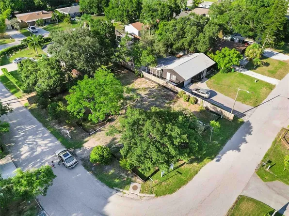 1323 Loma Linda Ct #37, Sarasota, FL 34239
