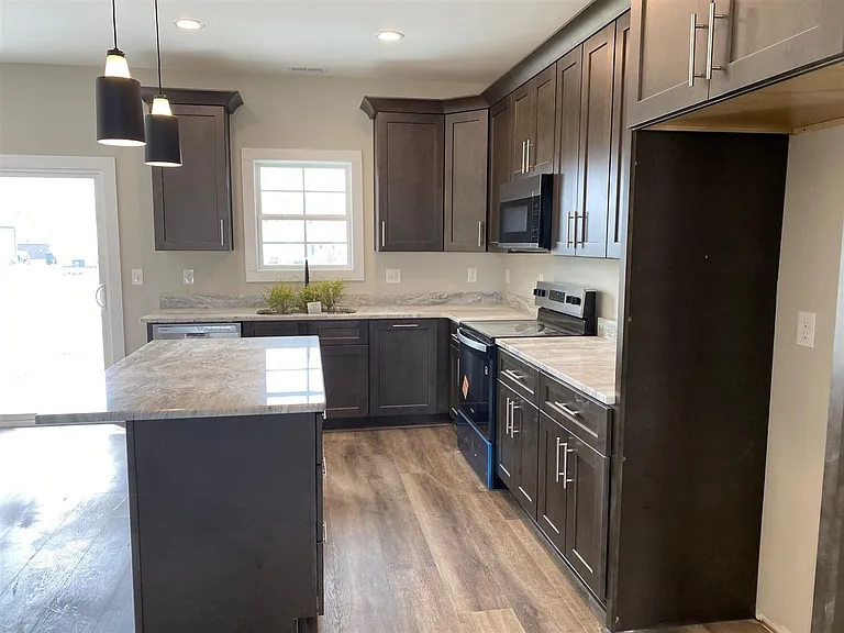 476 Cedar Hollow Dr — Photo 10