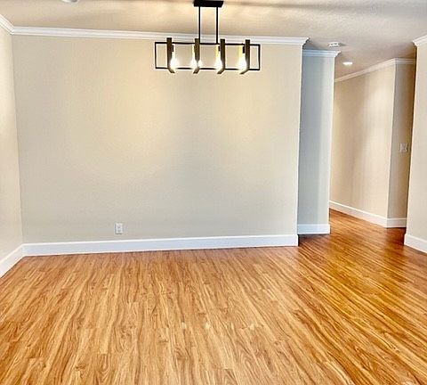 3rd image of 1743 Carmel Dr #10-1